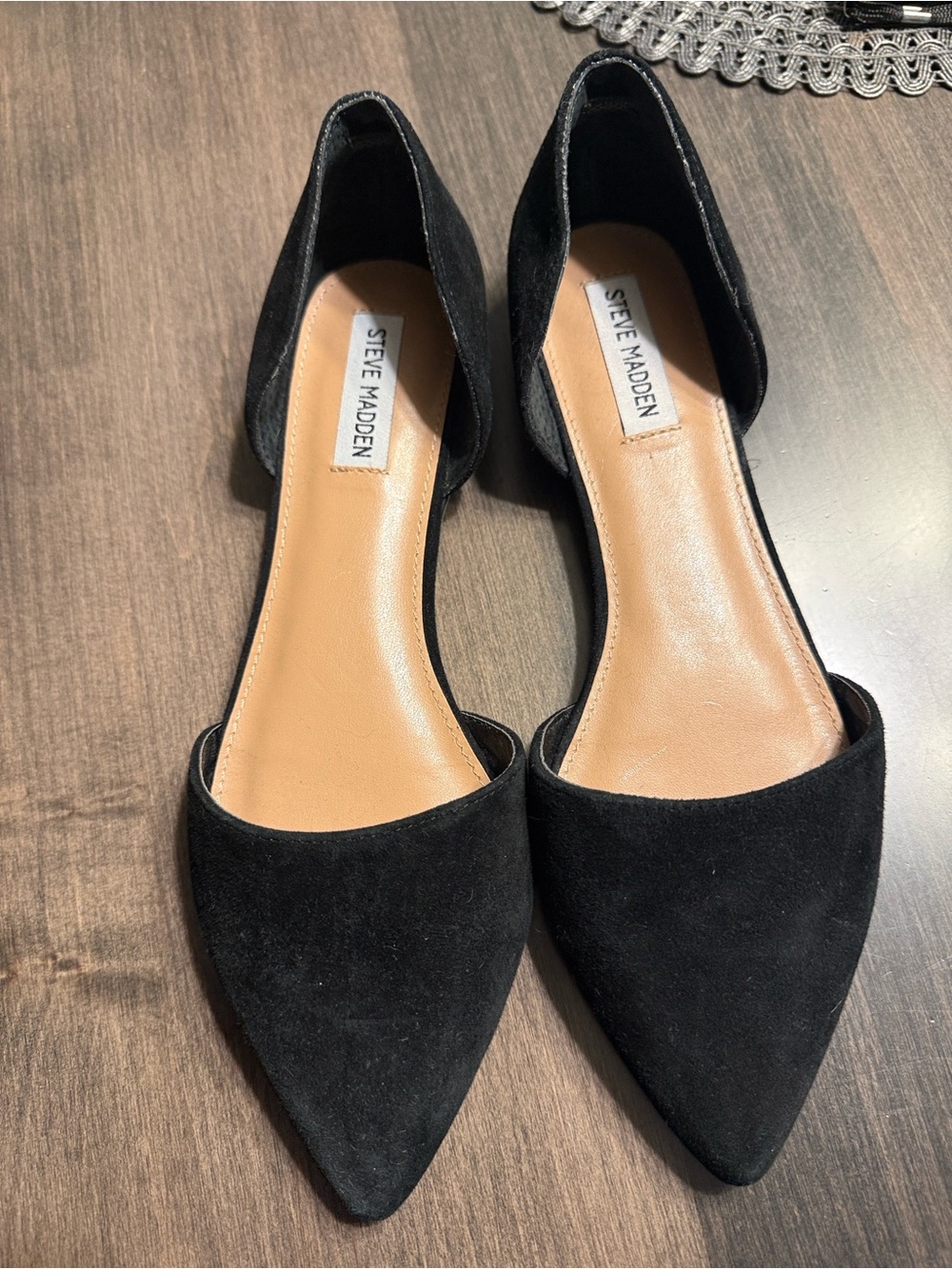 Size 10 Steve Madden Black Pointed  Flats - Suede Look